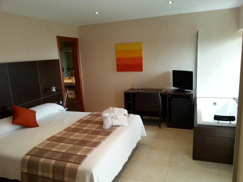 Montaltmar Hotell Sant Vicenç de Montalt Eksteriør bilde